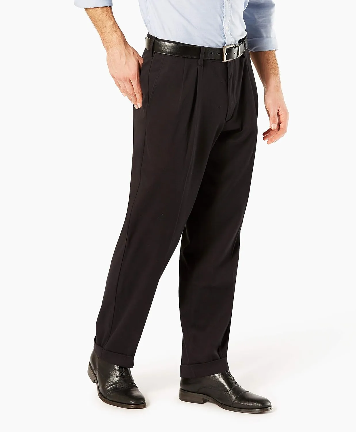 Dockers Men's Relaxed Fit Comfort Khaki Pants - Pleated